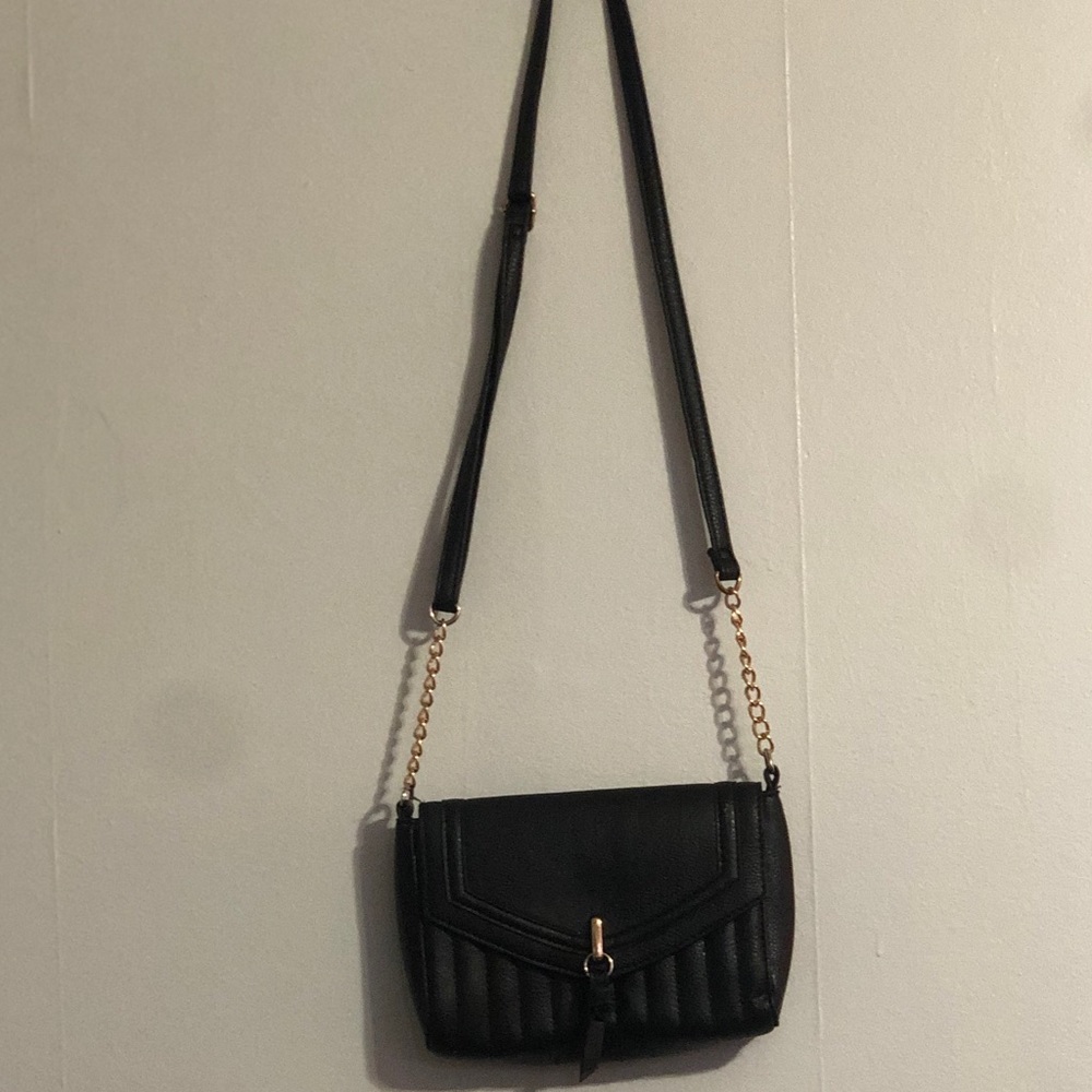 Bag with two pockets